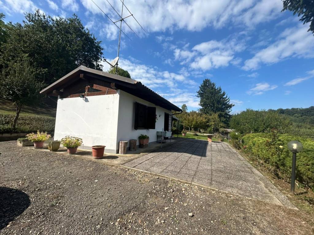 Villa a Asti in Frazione Quarto Inferiore - Foto 3