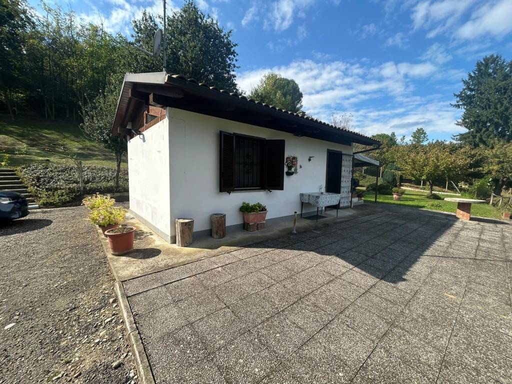 Villa a Asti in Frazione Quarto Inferiore - Foto 4