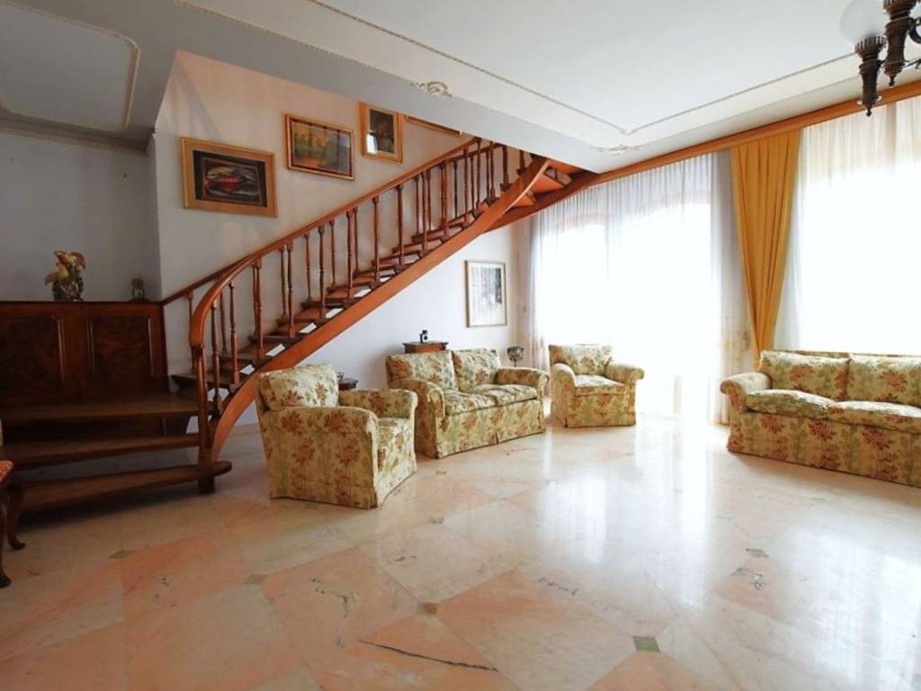Casa indipendente a Sassari in Grazia Deledda, 33 - Foto 2