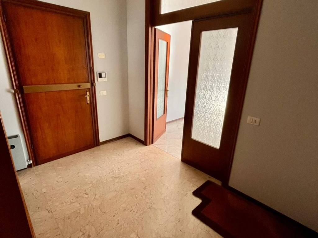 Appartamento a Mirandola in Piazza Risorgimento - Foto 5