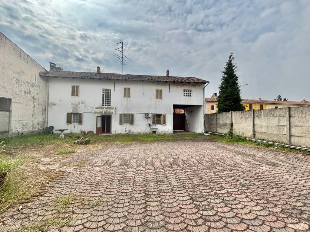 Casa indipendente a Vercelli in Corso Pavia - Foto 2