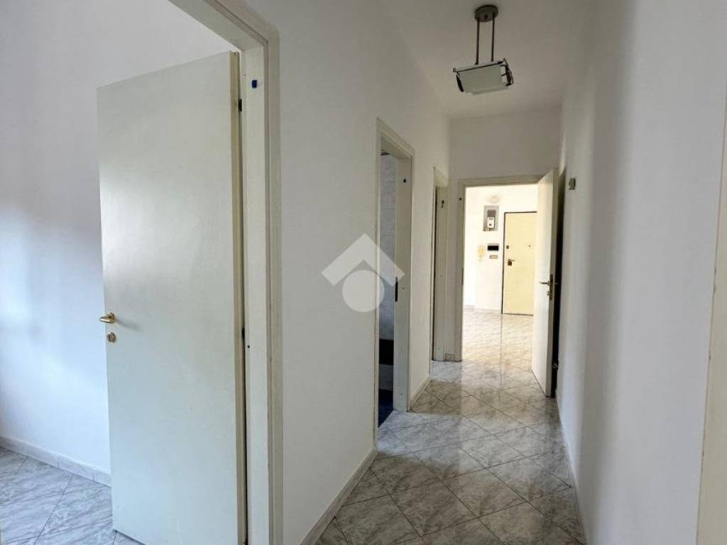 Appartamento a Crotone in Via leonardo sciascia, 10 - Foto 4