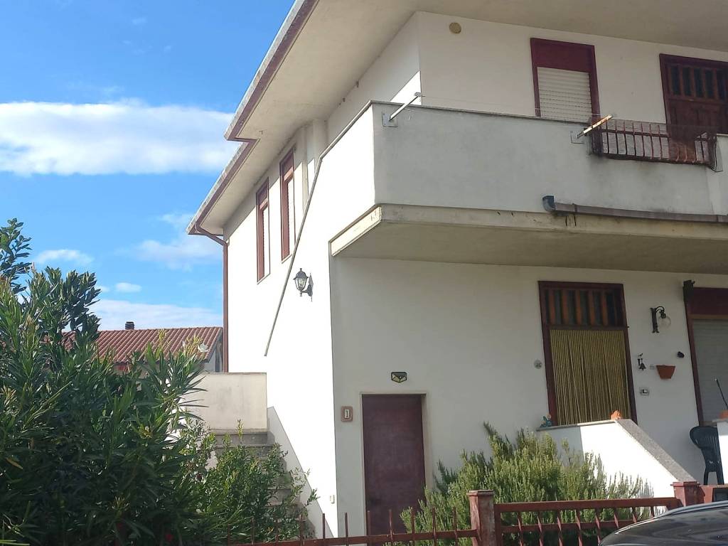 Appartamento a Spoleto in Viale Cerquestrette - Foto 5