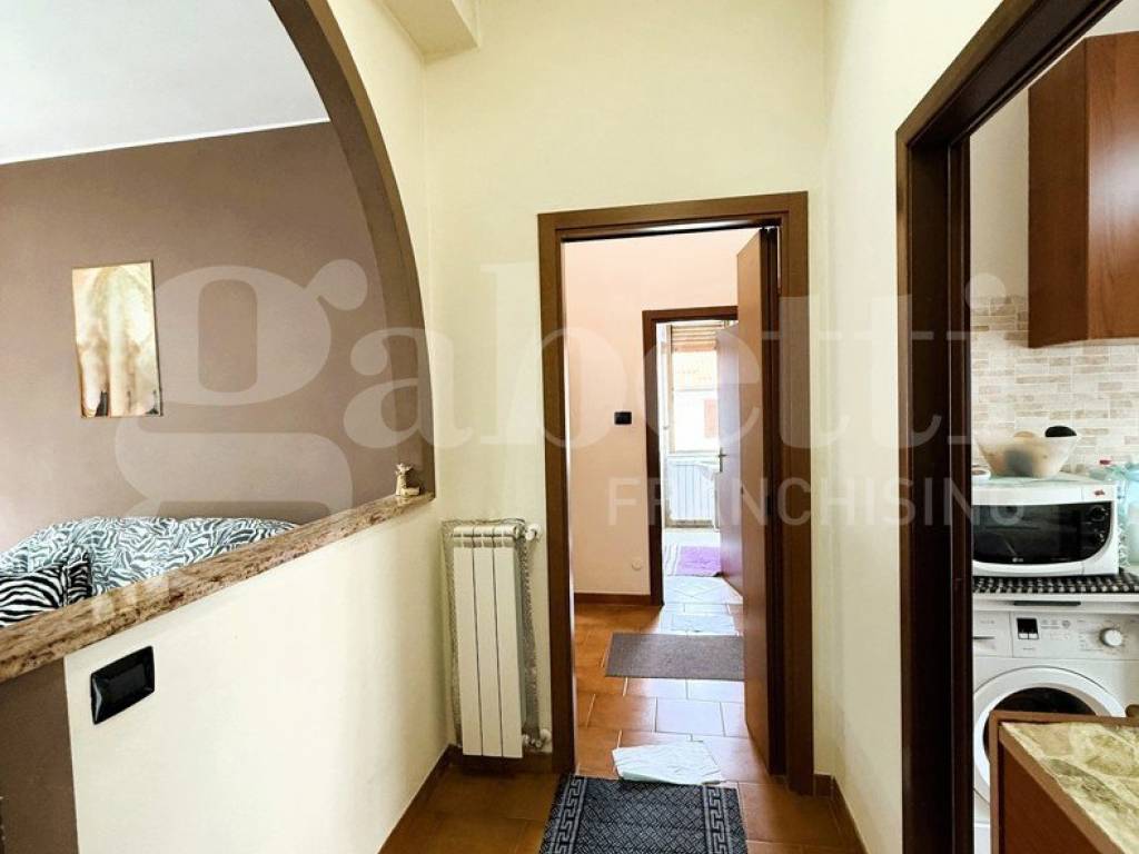 Appartamento a Cislago in Via Cristoforo Colombo - Foto 2