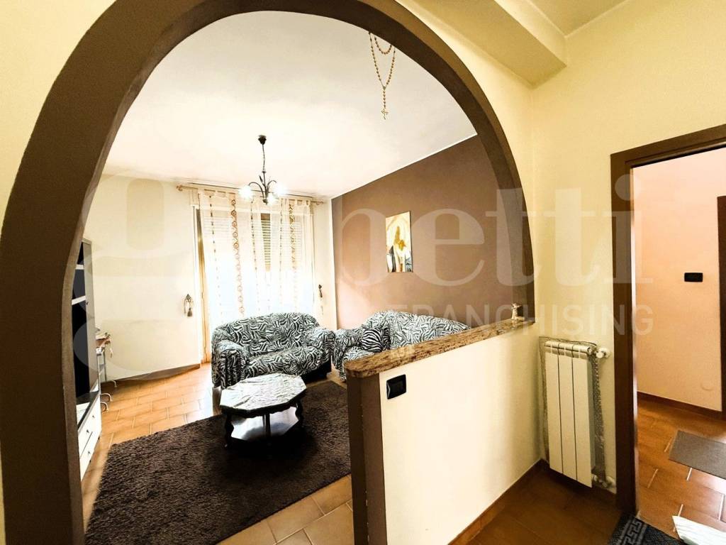 Appartamento a Cislago in Via Cristoforo Colombo - Foto 4