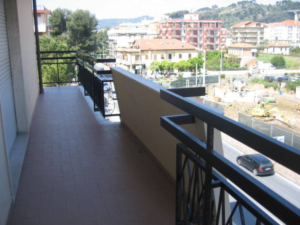 Appartamento a San bartolomeo al mare in Via Della Torre - Foto 3