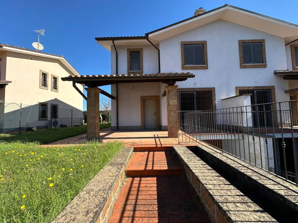 Villa a Civita castellana in Via Nepesina, 5 - Foto 2