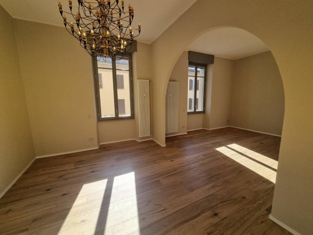 Appartamento a Verbania in Corso Lorenzo Cobianchi - Foto 2