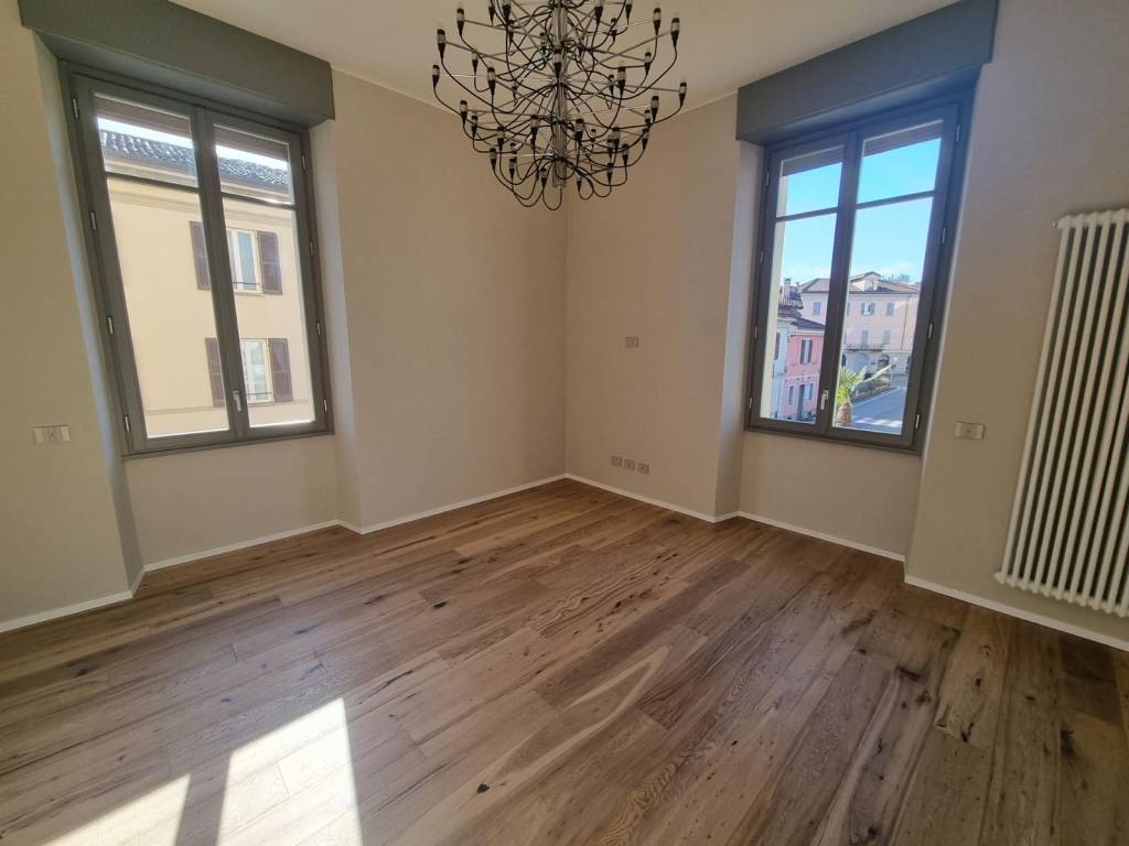 Appartamento a Verbania in Corso Lorenzo Cobianchi - Foto 4