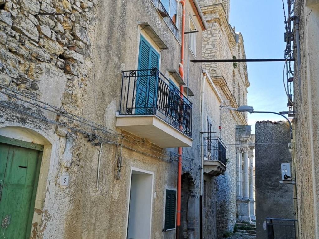 Casa indipendente a Palazzo adriano - Foto 2