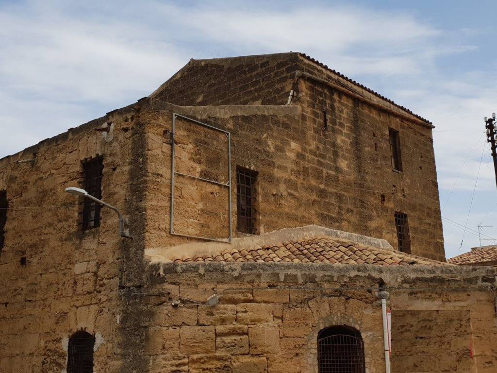 Casa indipendente a Castellammare del golfo in Via Francesco Crispi - Foto 2