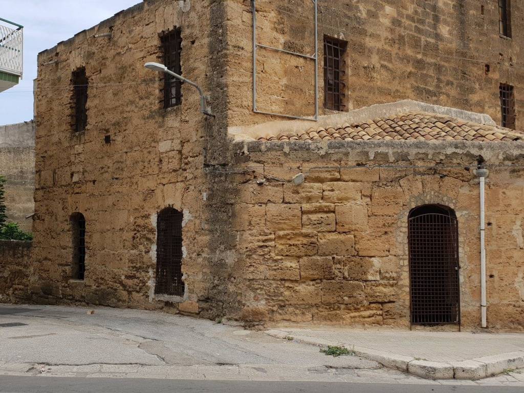 Casa indipendente a Castellammare del golfo in Via Francesco Crispi - Foto 3