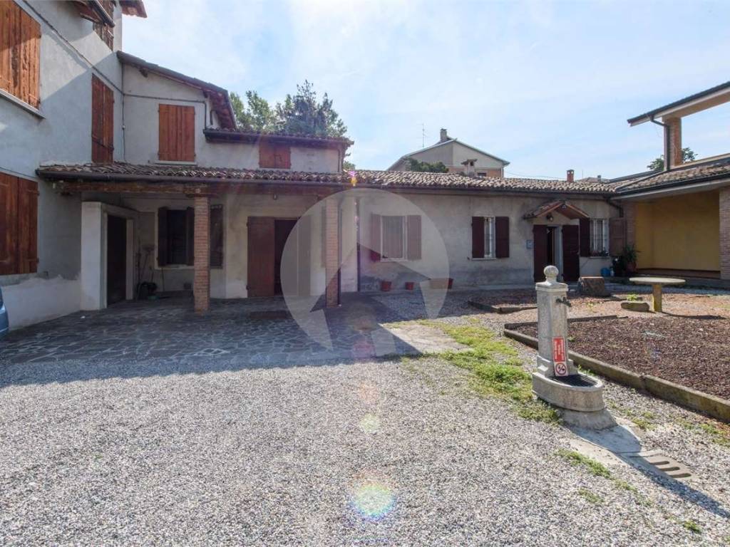 Casa indipendente a Reggio emilia in Via Giordano Bruno, 112 - Foto 2