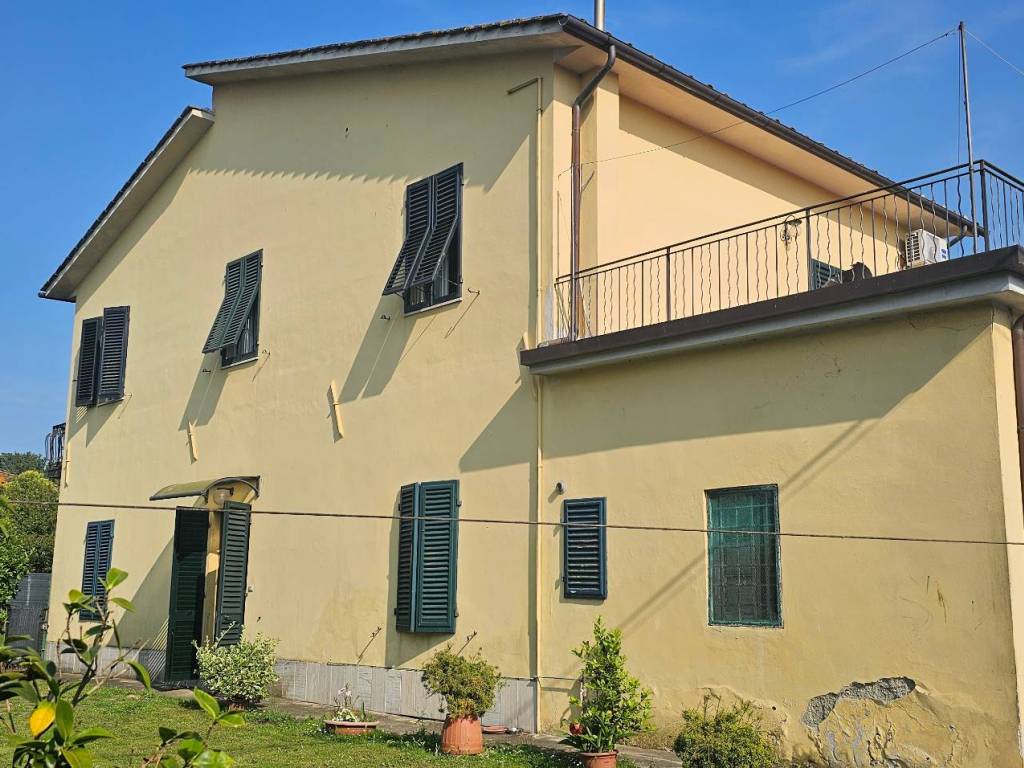 Villa a Capannori in Via delle Querce - Foto 5