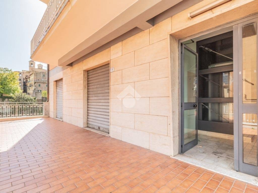 Appartamento a Vetralla in Piazza S. Severo, 3 - Foto 2