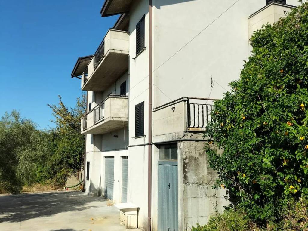 Villa a Lanciano in Via Sant' Egidio, 31 - Foto 2