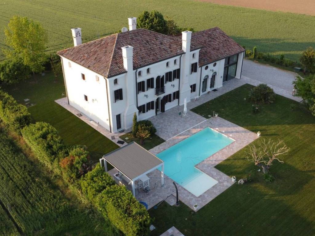 Villa a Arquà polesine in via Marzara, 659 - Foto 2