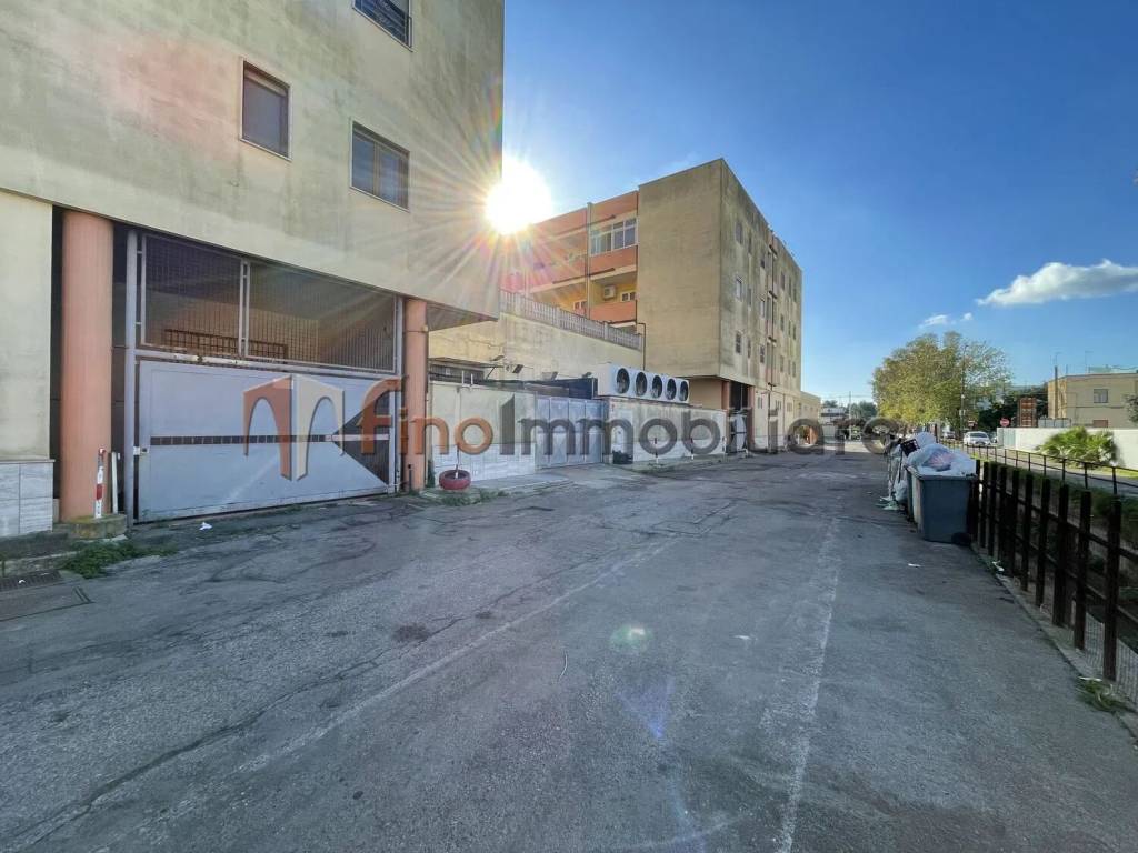 Box / garage a San pietro vernotico in Via Lecce, 203 - Foto 2