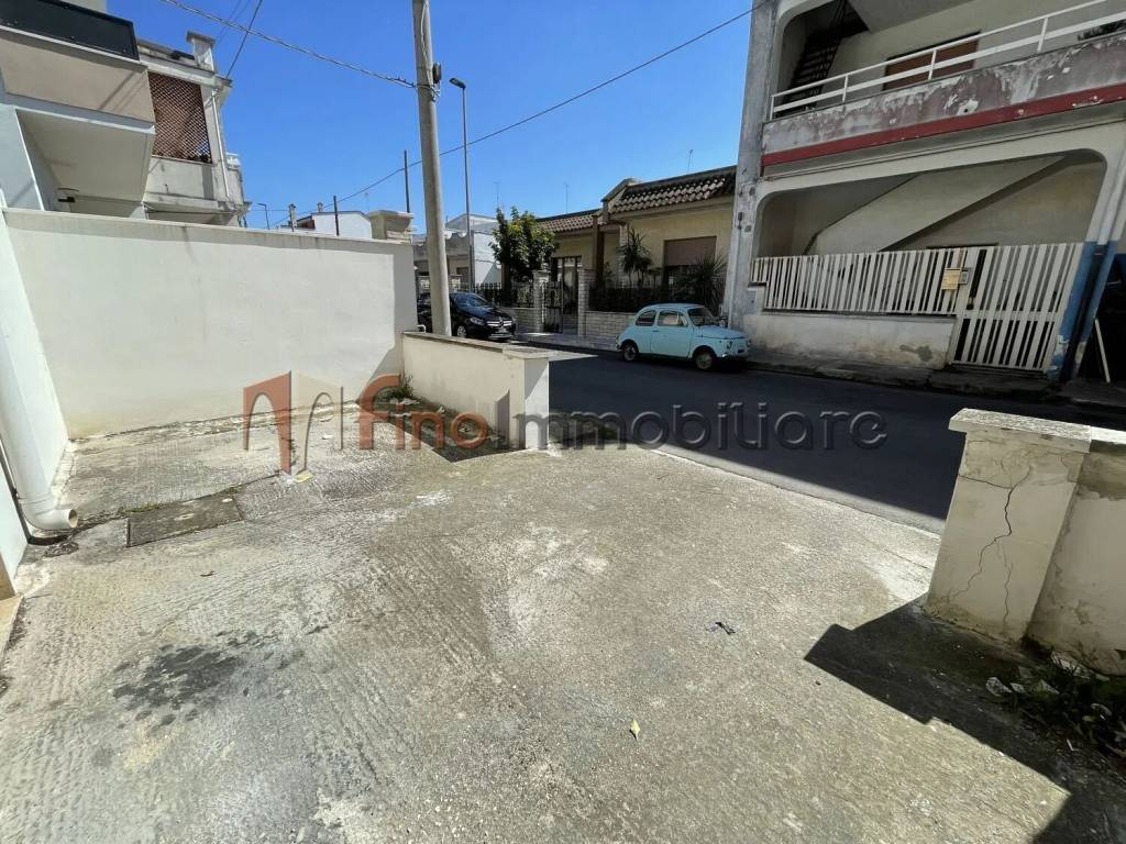 Box / garage a San pietro vernotico in Via Giuseppe Zander S.N.C. - Foto 3