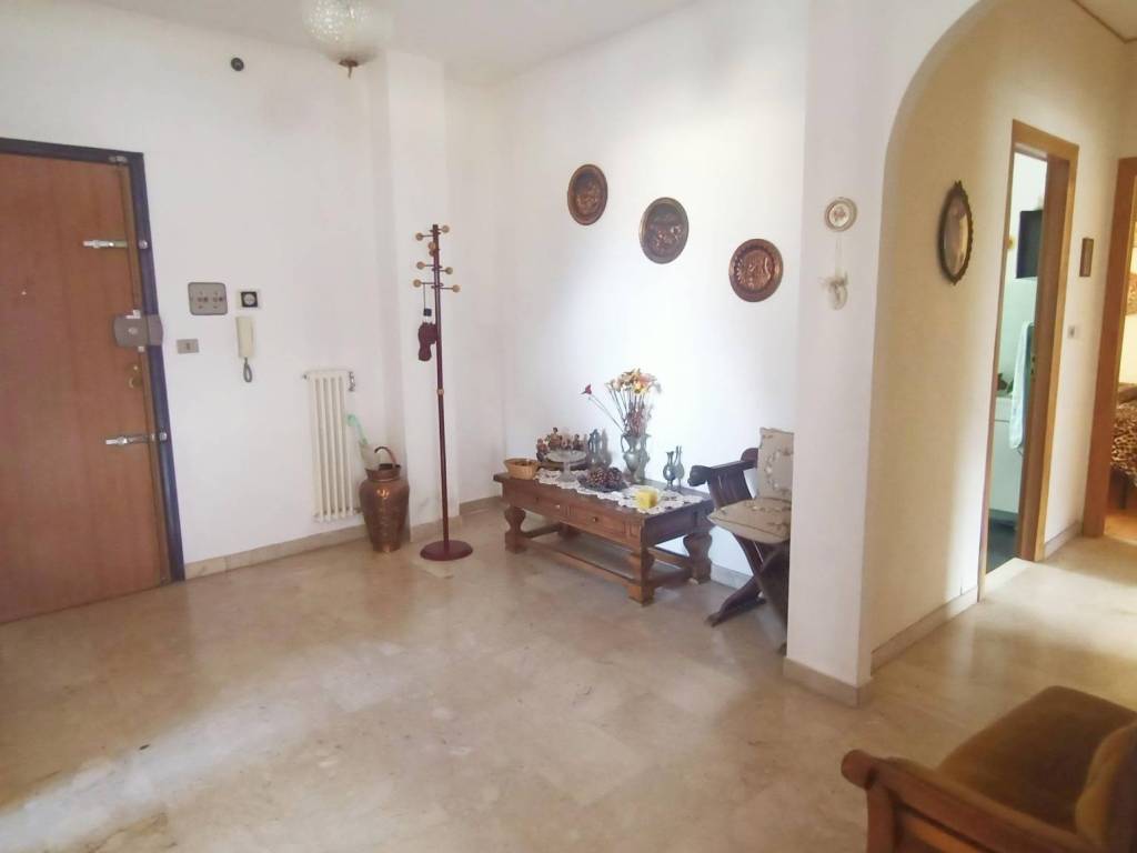 Appartamento a Saint-vincent in Piazza Monte Zerbion - Foto 2