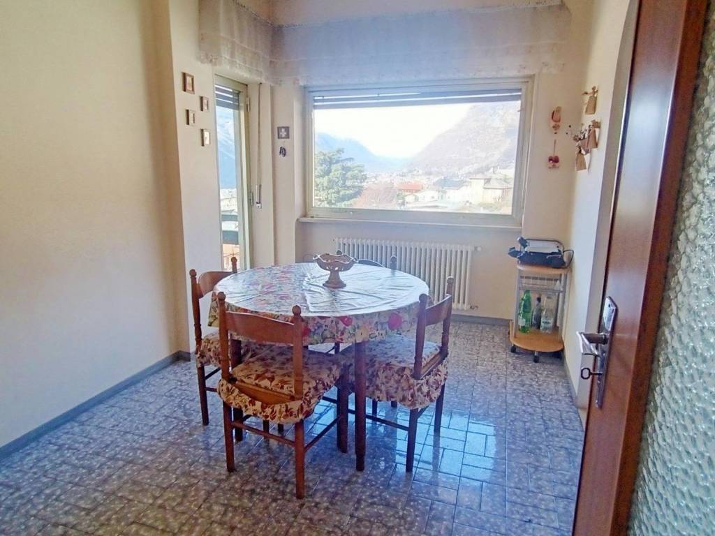 Appartamento a Saint-vincent in Piazza Monte Zerbion - Foto 4