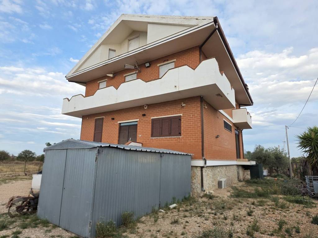 Villa a Foggia in Via Castelluccio dei Sauri - Foto 5