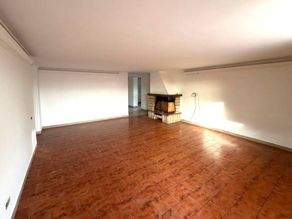 Appartamento a Cisterna di latina in Via Milano - Foto 2