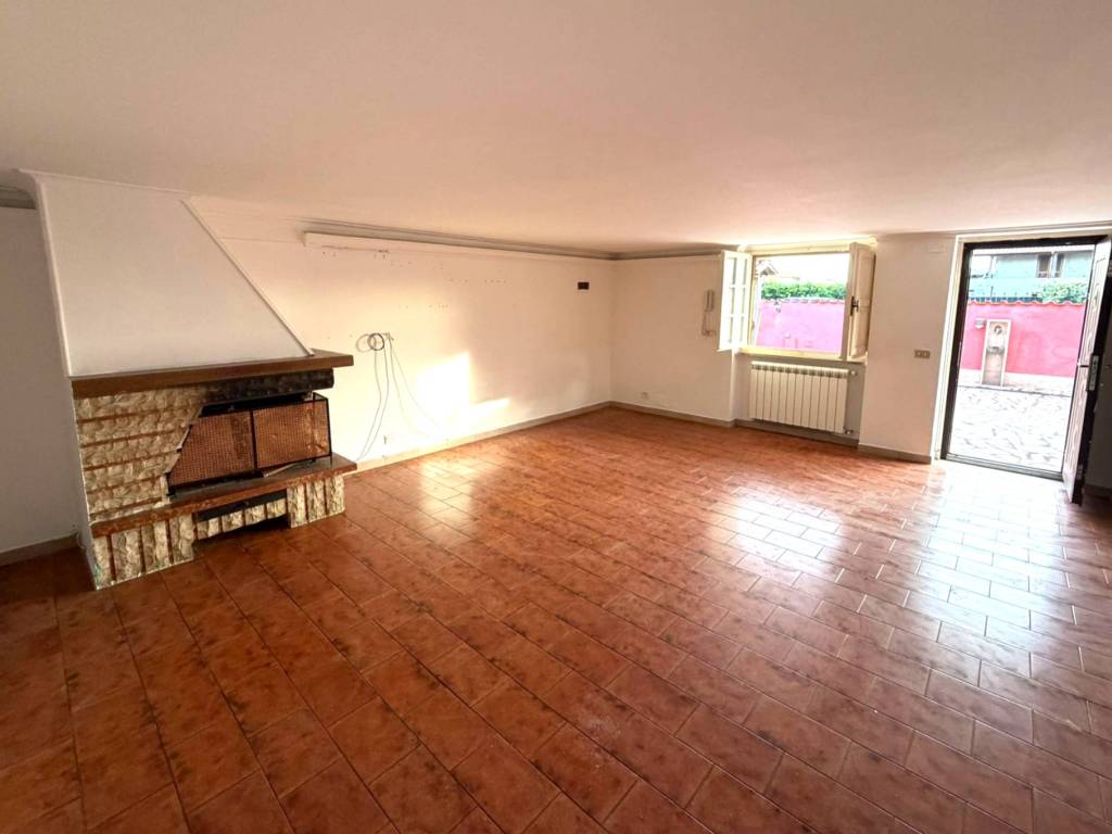 Appartamento a Cisterna di latina in Via Milano - Foto 5