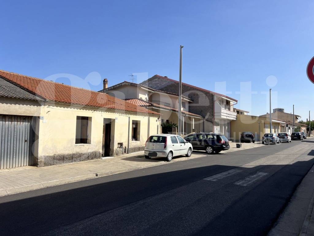 Casa indipendente a Simaxis in via gramsci, 27 - Foto 2