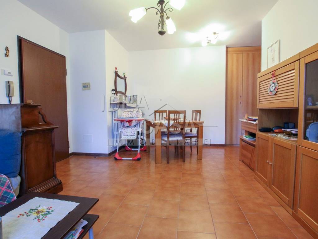 Appartamento a Mirandola in Viale La Favorita, 25 - Foto 3