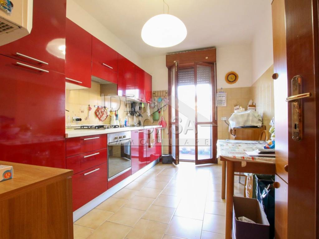Appartamento a Mirandola in Viale La Favorita, 25 - Foto 4