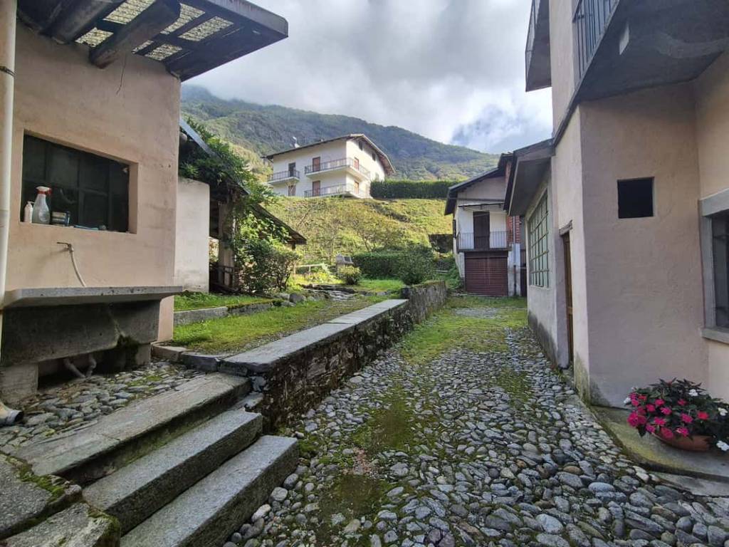 Appartamento a Varallo in Via Pasquaro - Foto 3