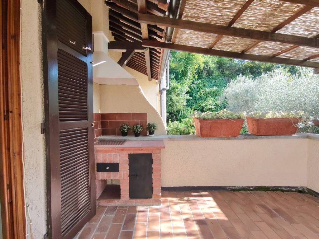 Appartamento a Finale ligure in Via della Pineta, 29 - Foto 5