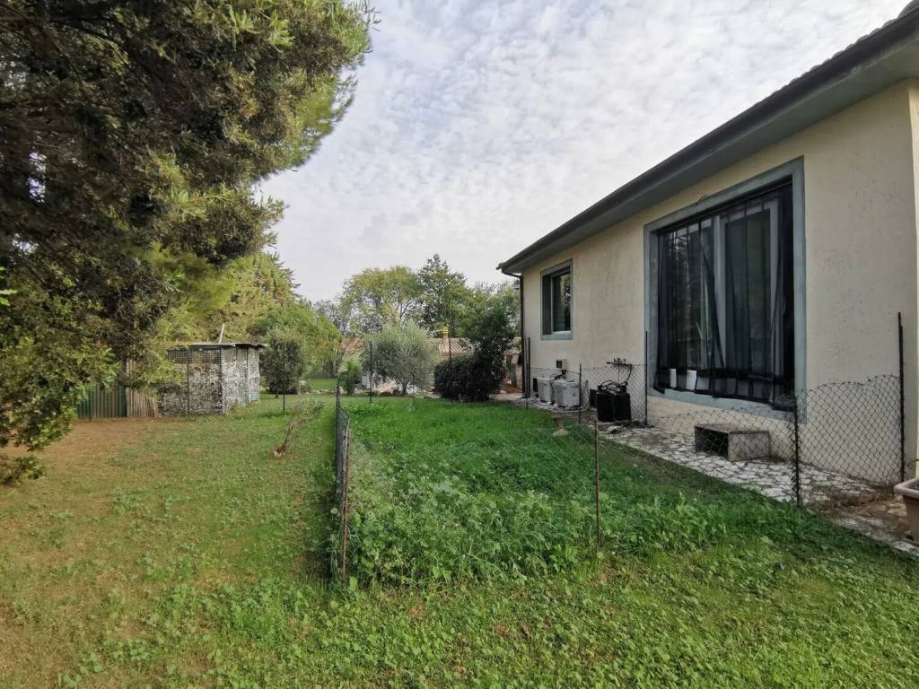 Villa a Magliano in toscana in Loc . Della Banditella No Number - Foto 2