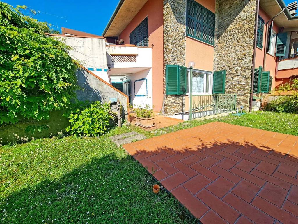 Appartamento a Ameglia in Via Della Pace No Number - Foto 4