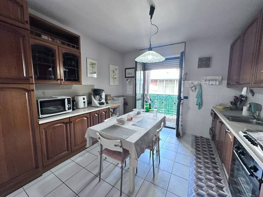 Appartamento a Alba in Viale Piero Masera, 23 - Foto 4