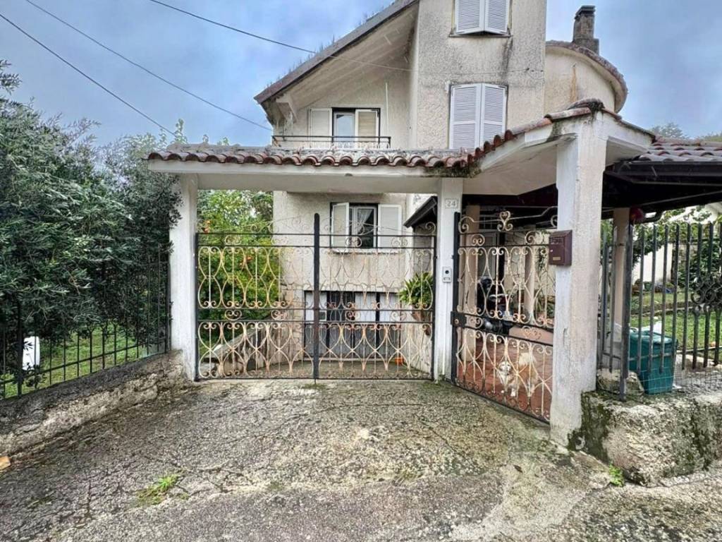 Villa a Prata di principato ultra in Via Nocelleto - Foto 5