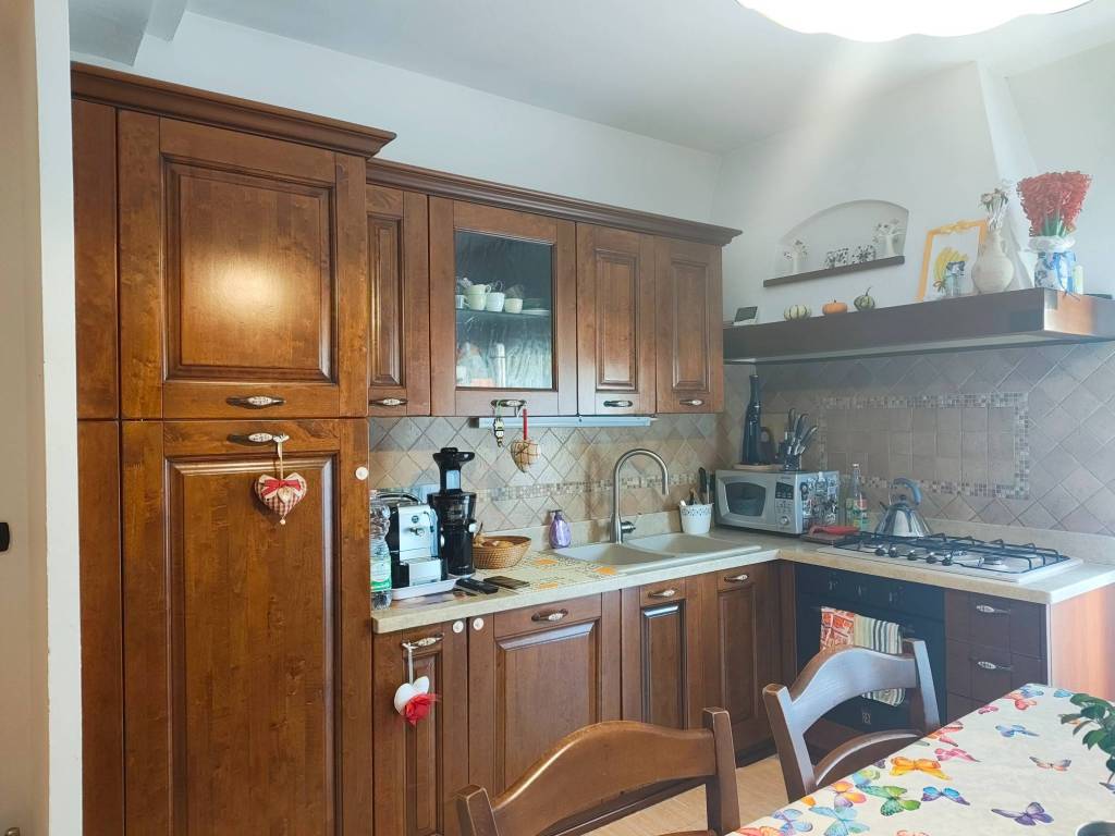 Appartamento a Selvazzano dentro in Via Melchiorre Cesarotti - Foto 2