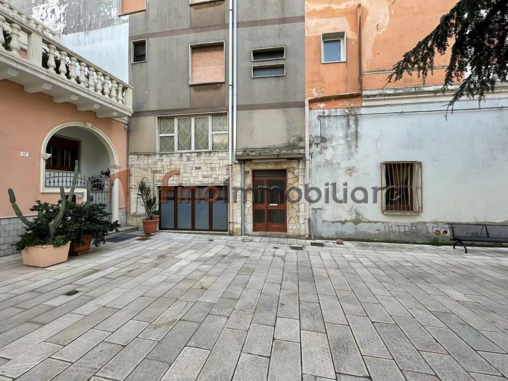 Appartamento a San pietro vernotico in Piazza Iv Novembre S.N.C. - Foto 2