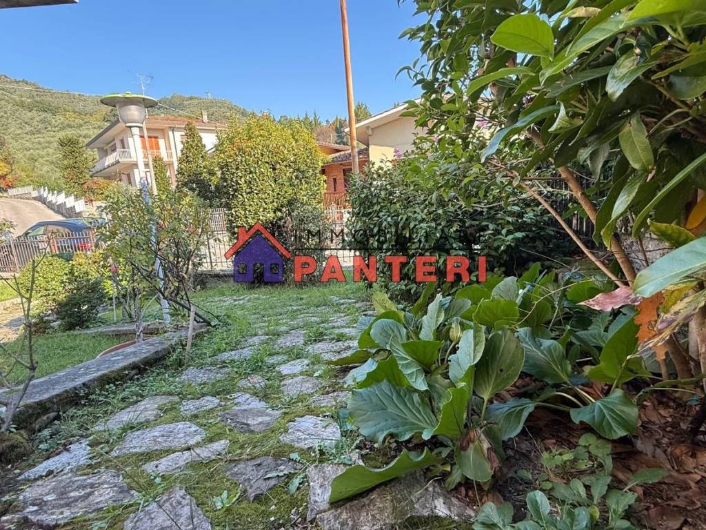 Villa a Pescia in Via dei Colli per Uzzano - Foto 5