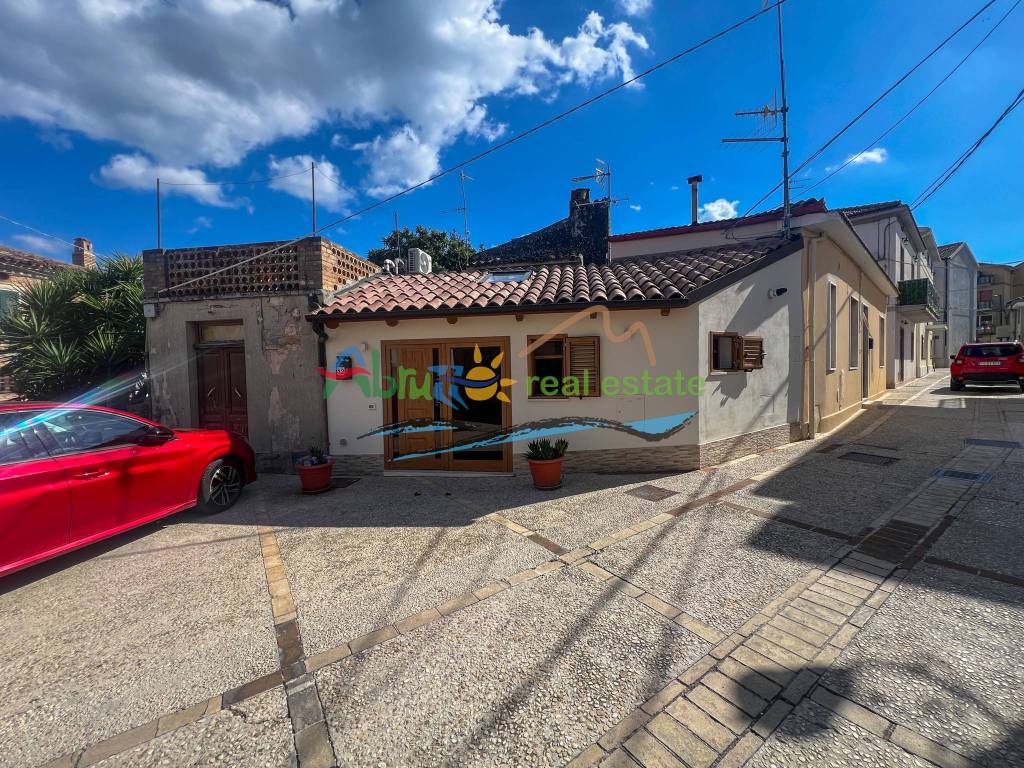 Casa indipendente a Pianella in Via dei Fiori, 85 - Foto 2