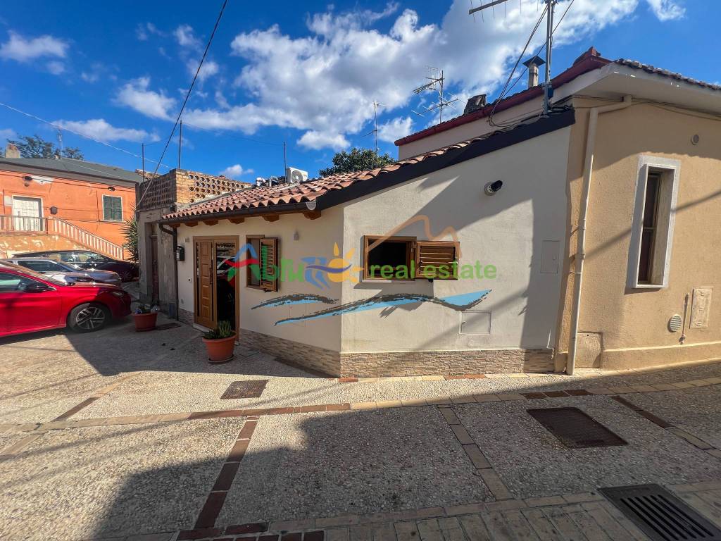 Casa indipendente a Pianella in Via dei Fiori, 85 - Foto 3
