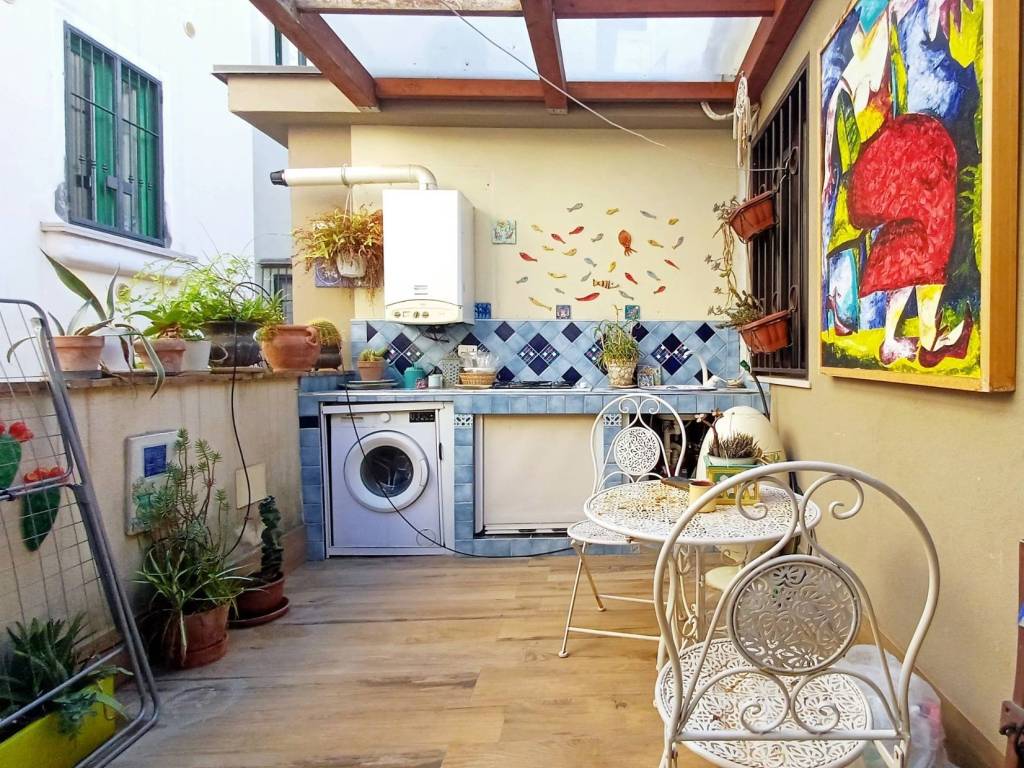 Appartamento a Salerno in Vicolo dei Barbuti, 15 - Foto 2