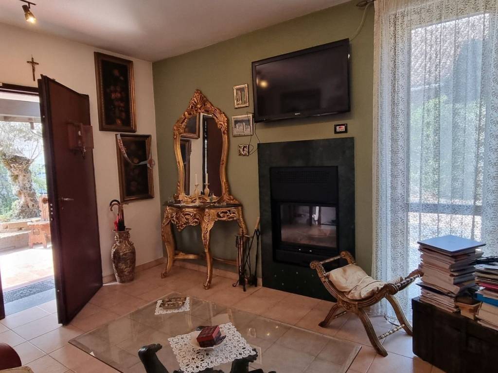 Villa a Parona in Viale della Stazione - Foto 2