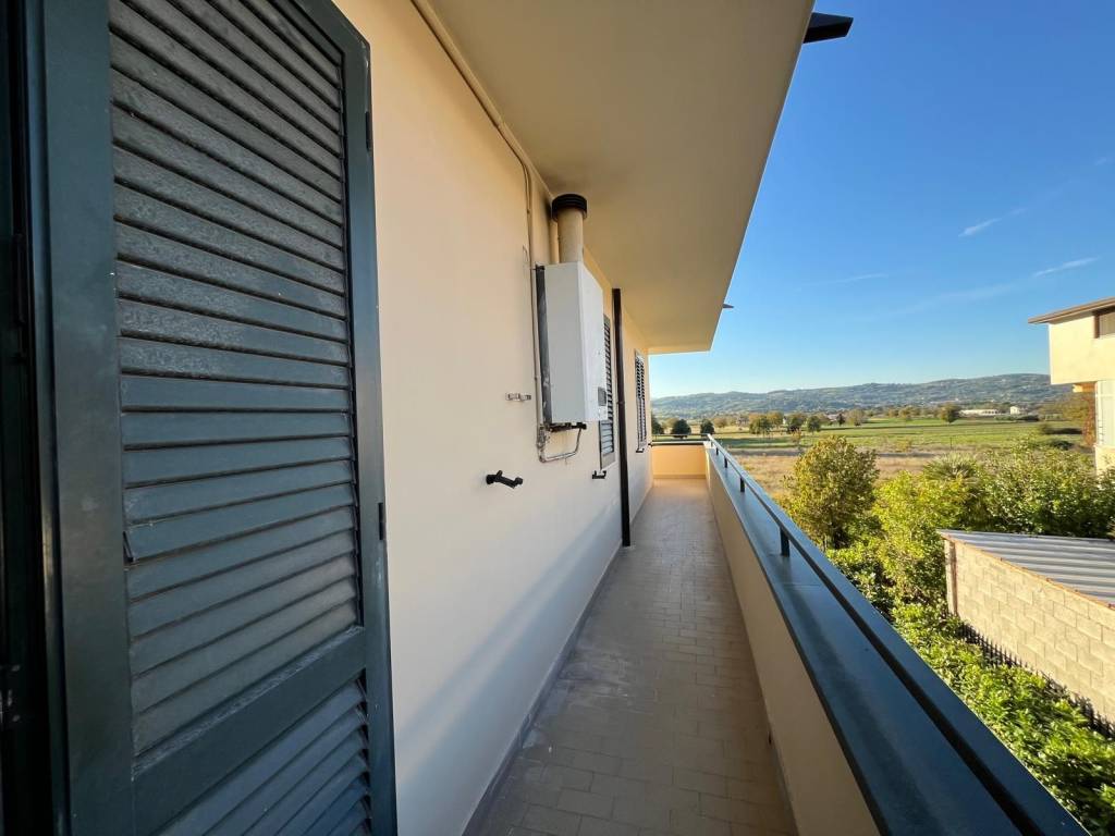 Appartamento a Dugenta in Via Nazionale - Foto 5