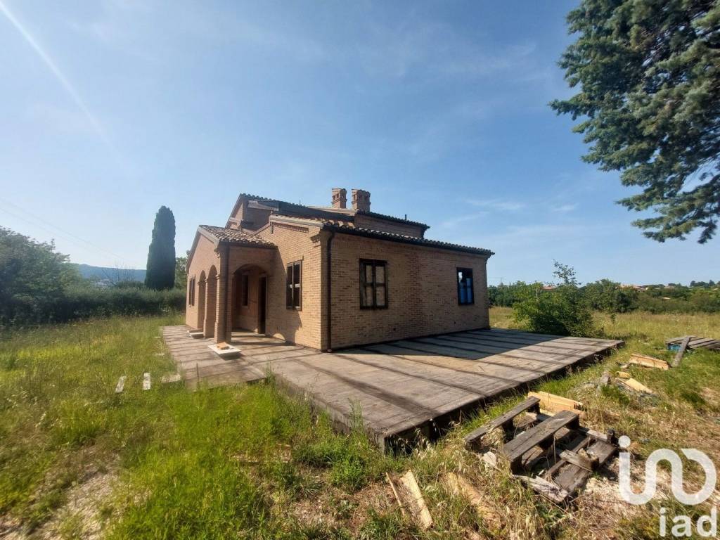 Villa a Treia in Via CONTRADA CONCE - Foto 2