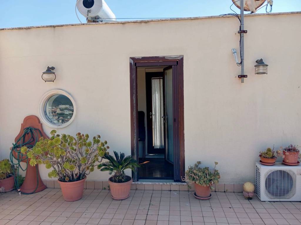 Appartamento a Sperlonga in Via Pallade Athena - Foto 2