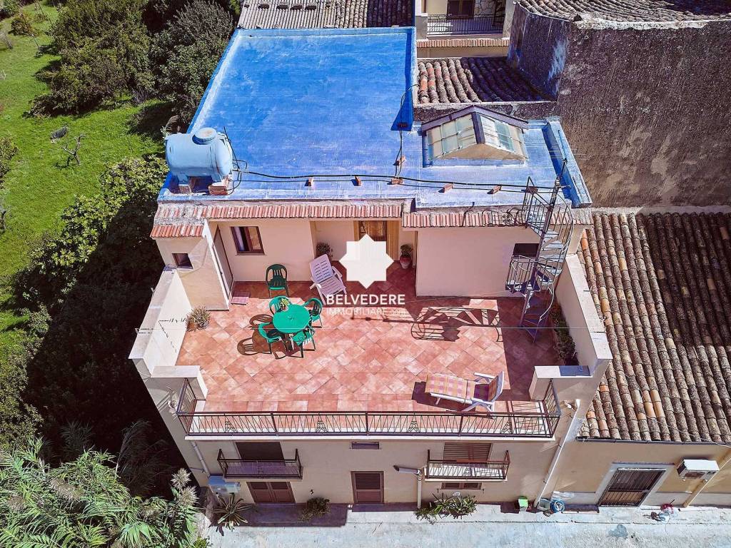 Casa indipendente a Castellammare del golfo in Via Giuseppe Giusti, 26 - Foto 3