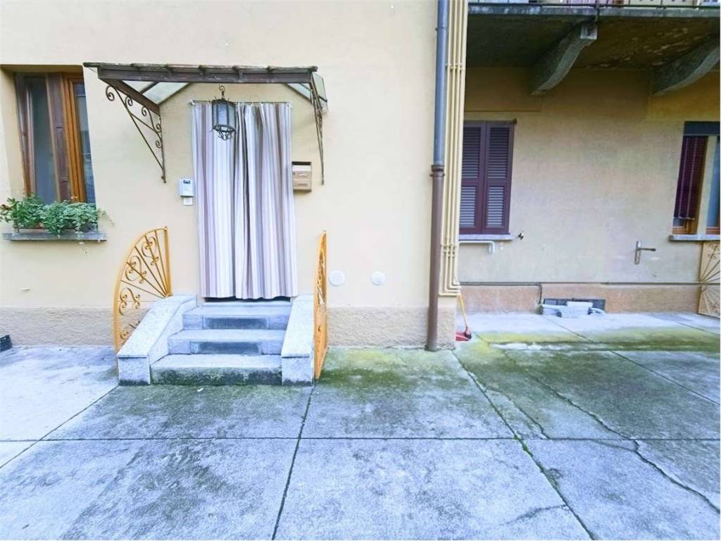 Appartamento a Domodossola in piazza g. ciavez , 1 - Foto 2