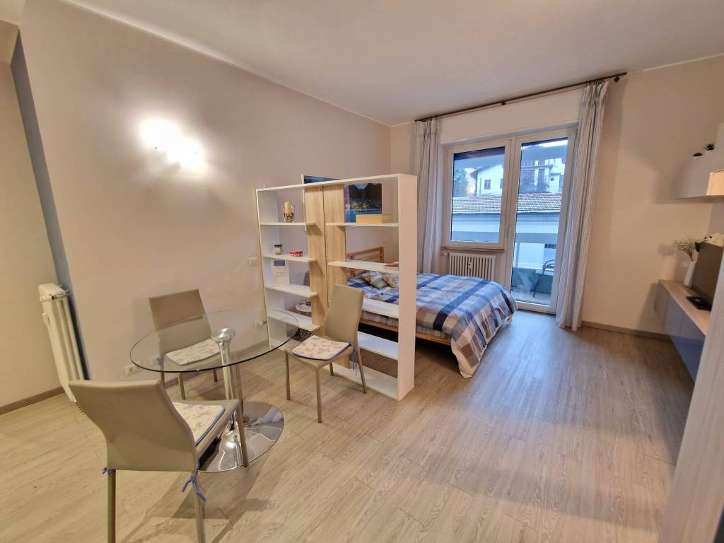 Appartamento a Como in Via Alessandro Manzoni - Foto 2